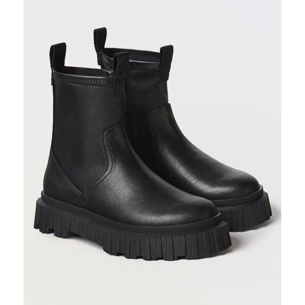 ZARA Leather Track Sole Ankle Boot Women's 6.5 (Eur 37) Black NWOT